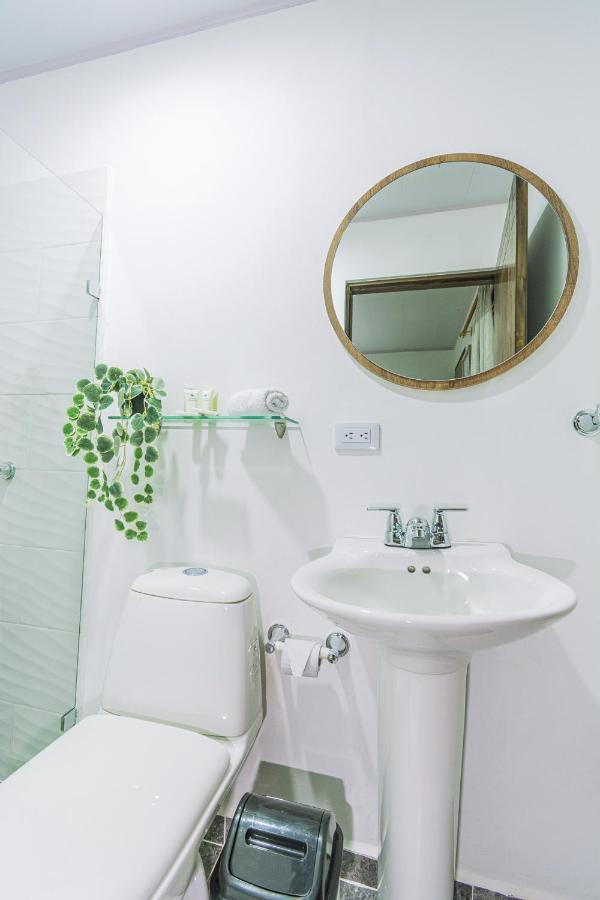 Nomada Hotel Гуатапе Экстерьер фото