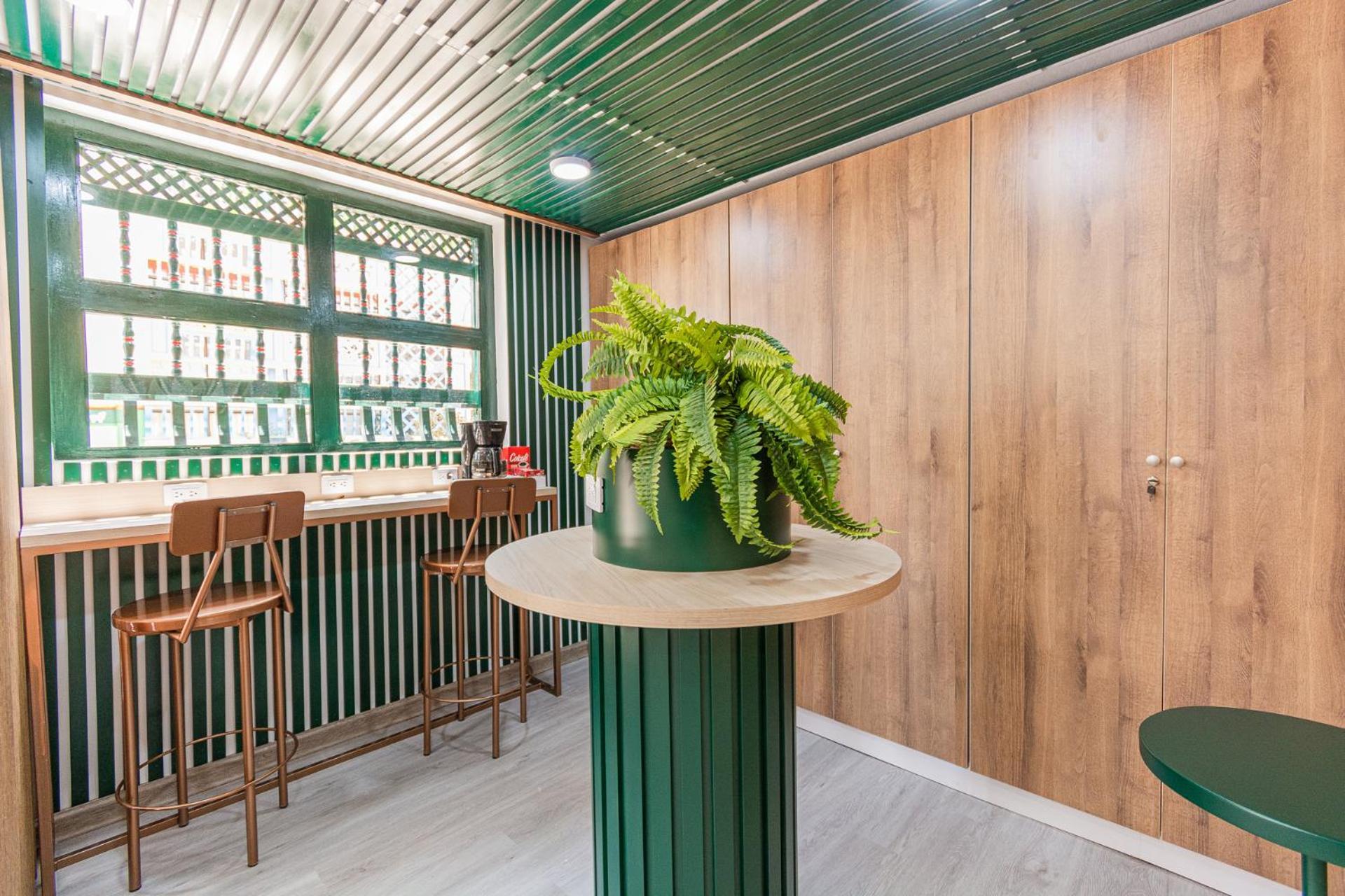 Nomada Hotel Гуатапе Экстерьер фото
